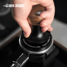 Load image into Gallery viewer, FLASH CONSTANT PRESSURE TAMPER - 2.0 SET 58MM UNIVERSAL