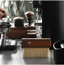 تحميل الصورة في عارض المعرض ،LINE LEATHER SHEATH BRUSH