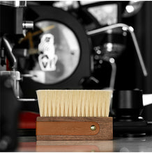 تحميل الصورة في عارض المعرض ،LINE LEATHER SHEATH BRUSH