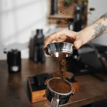 تحميل الصورة في عارض المعرض ،COFFEE DOSING RING 58MM
