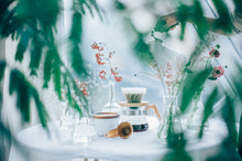 تحميل الصورة في عارض المعرض ،هاريو - وعاء تقطير زجاجي V60 02 - حامل من خشب الزيتون