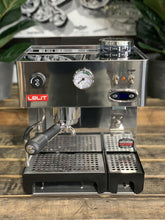 تحميل الصورة في عارض المعرض ،ليليت انيتا