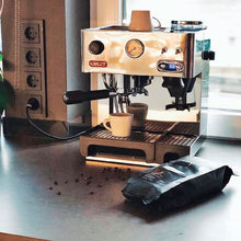 تحميل الصورة في عارض المعرض ،ليليت انيتا