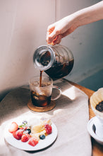 Load image into Gallery viewer, HARIO V60 Glass Range Server
