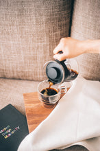 Load image into Gallery viewer, HARIO V60 Coffee Server - 450ml
