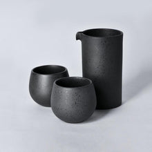Load image into Gallery viewer, LOVERAMICS BREWERS SET - SPECIALTY JUG + 2 TASTING CUPS
