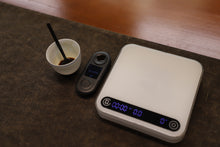 Load image into Gallery viewer, R2 EXTRACT DiFluid - Coffee TDS Refractometer
